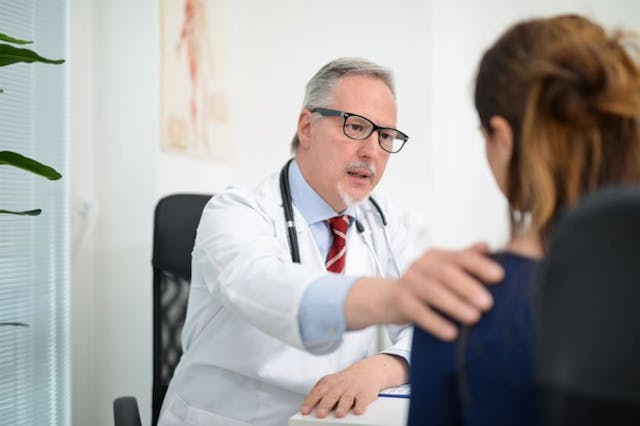 Primary Care Reluctance to Treat Addiction Linked to Poor Institutional Support: New Study  / image credit MD counseling: ©Minerva Studio/stock.adobe.com 