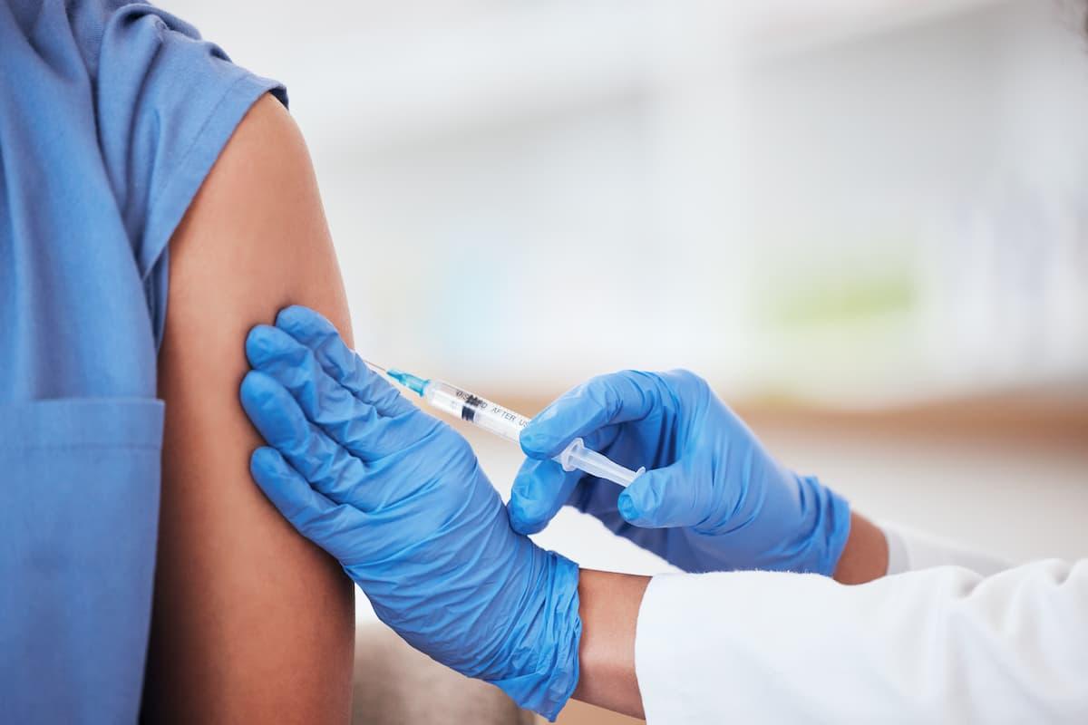 Updated Monovalent COVID-19 Vaccines Effective Against Symptomatic Infection, Emerging Variants / Image credit: ©Talia Mdlungu/peopleimages.com/AdobeStock